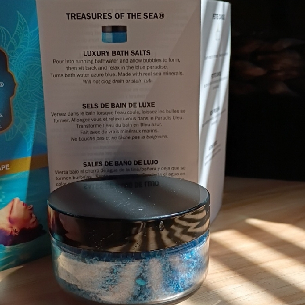 Treasures of the Sea Blue Luxury Bath Salts